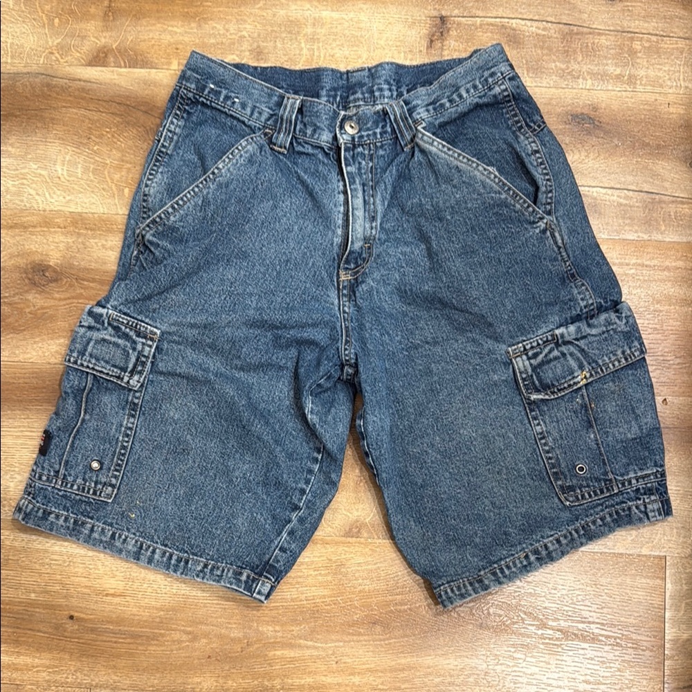 Wrangler Blue Cargo Shorts Relaxed Fit